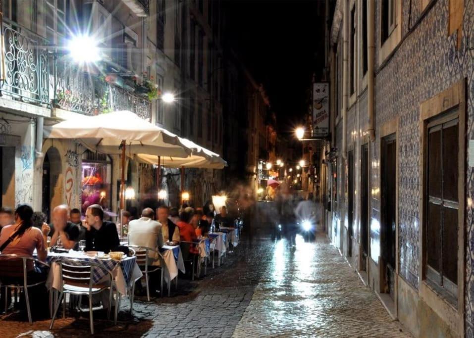 Appartement Pn New Ac! Stylish & Central- View To Tram 28! Lissabon